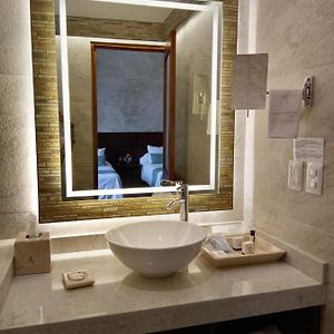 Standard Double Suite